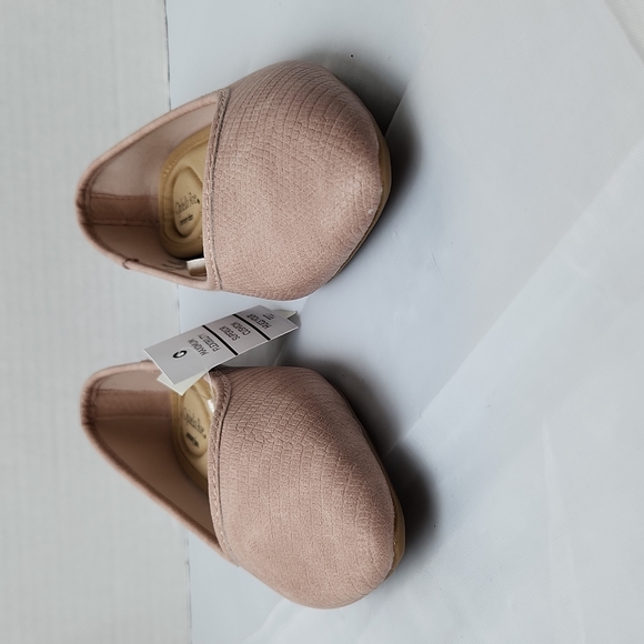 Ophelia Roe Women's Memory Foam Extra Comfort Phoebe Snake Pink Flats Size 6 NWT - Picture 4 of 10